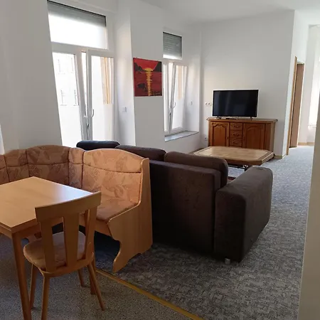 Wohnen-in-der-uni-silber-und-welterbestadt-freiberg-whg-1 * فرايبرغ